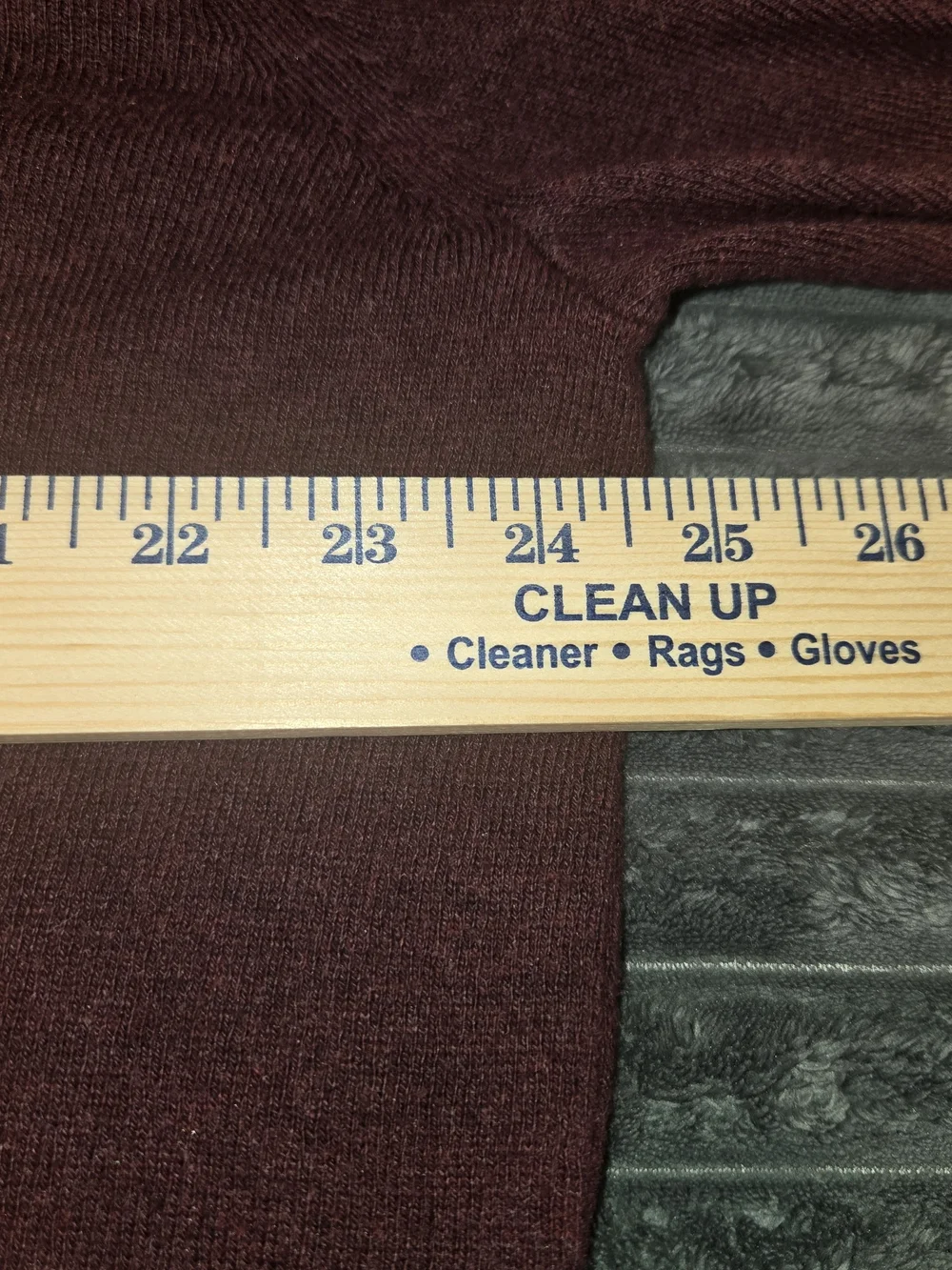St. John's Bay Men's XL Maroon Pullover v-neck sweater Preppy